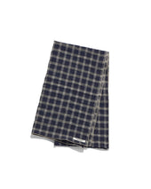 PATTERN SCARF / NAVY & BEIGE CHECK
