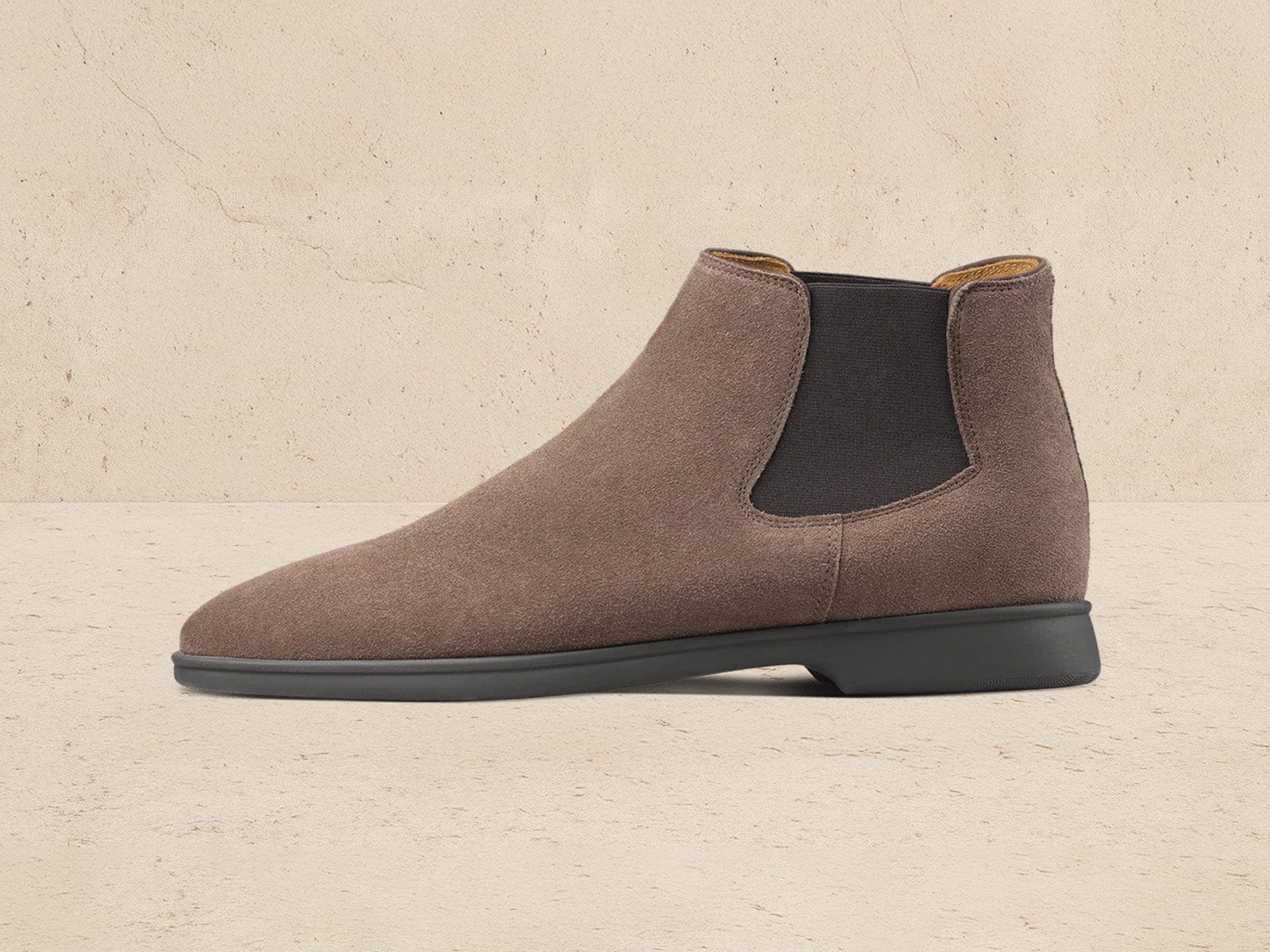 Rover Boots In Deep Glove Suede Dark Sole