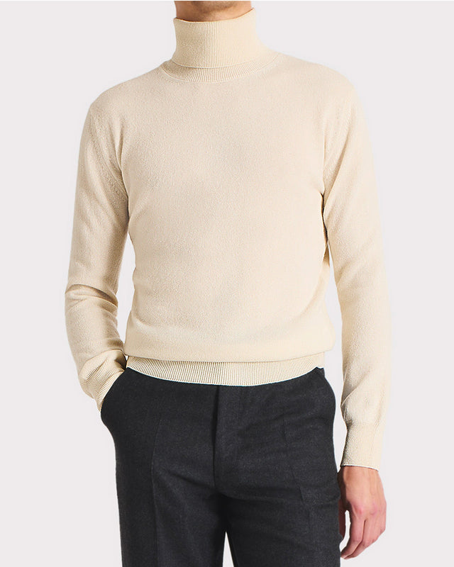 PULL COL ROULÉ EN CACHEMIRE – CRÈME