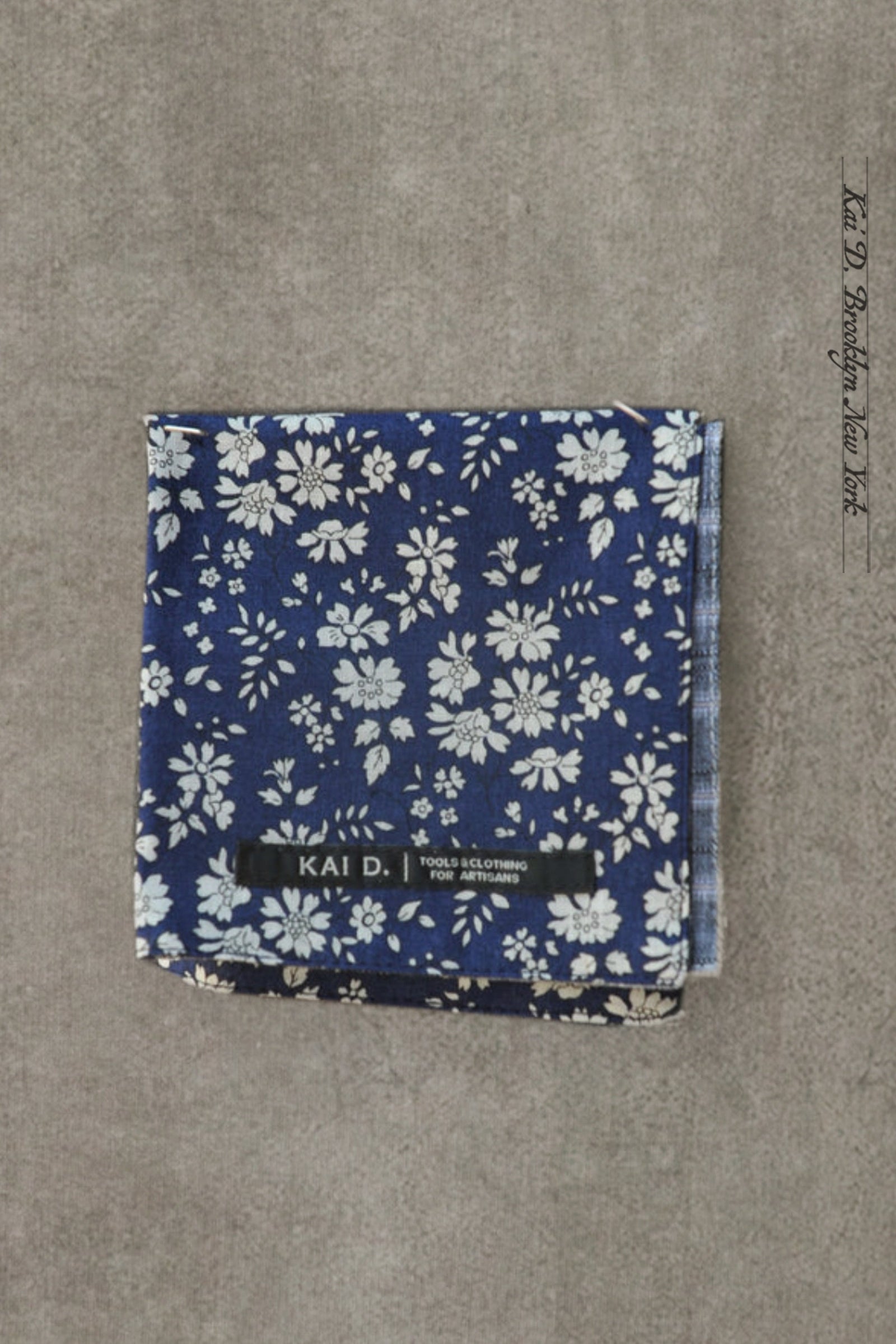 Reversible Petit Floral Pocket Square Azure