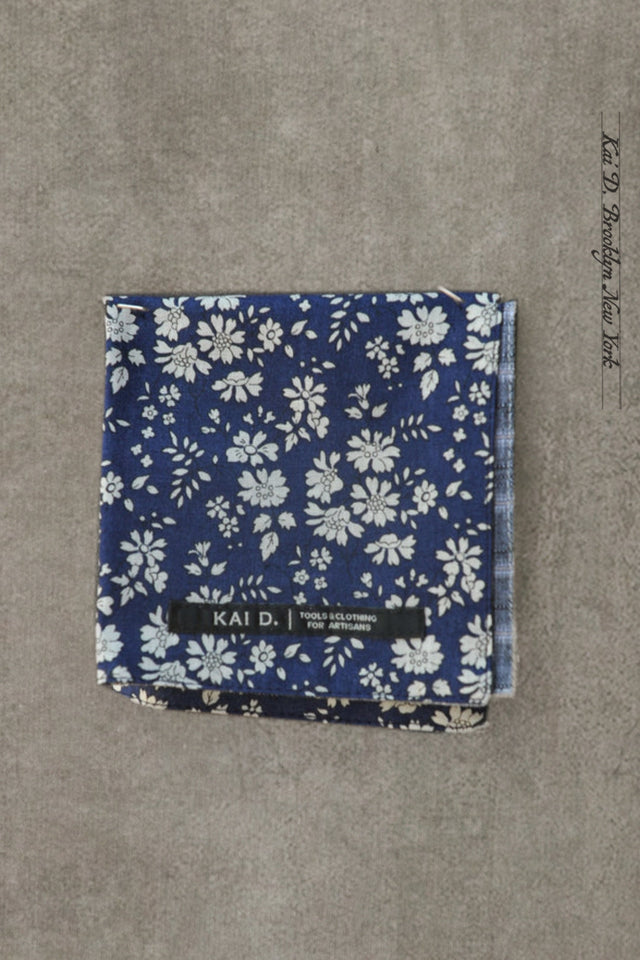 Reversible Petit Floral Pocket Square - Azure Blue
