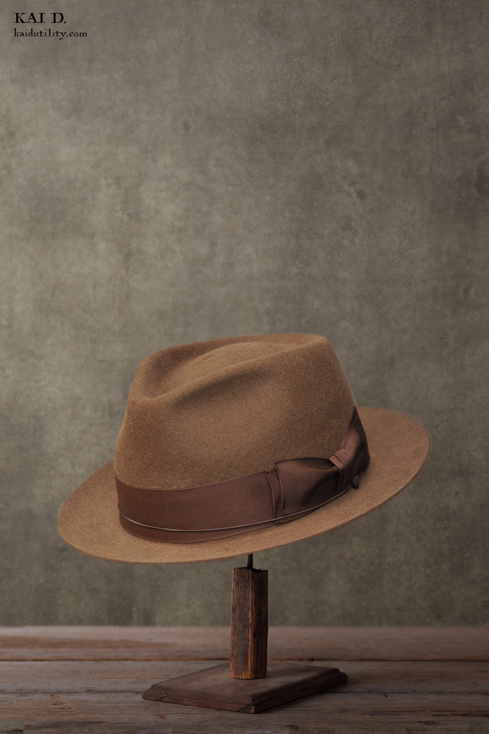 Short Brim Felt Hat 38