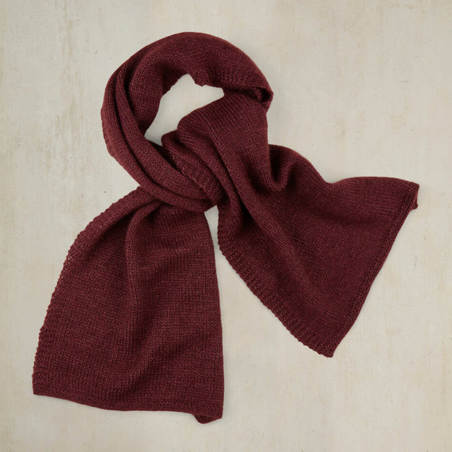 Muskox Knitted Scarf In Aubergine