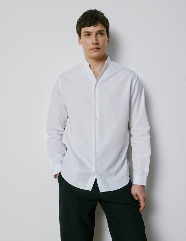 Carl white shirt