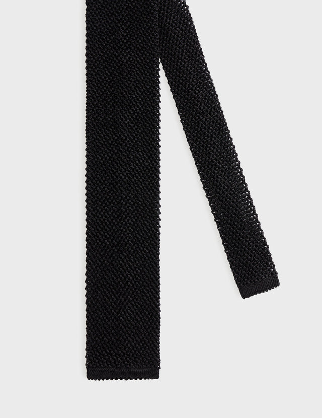 Cravate en maille de soie noire