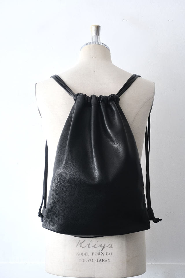 FUJITO Leather Knapsack Black | Directors Web Shop powered by BASE