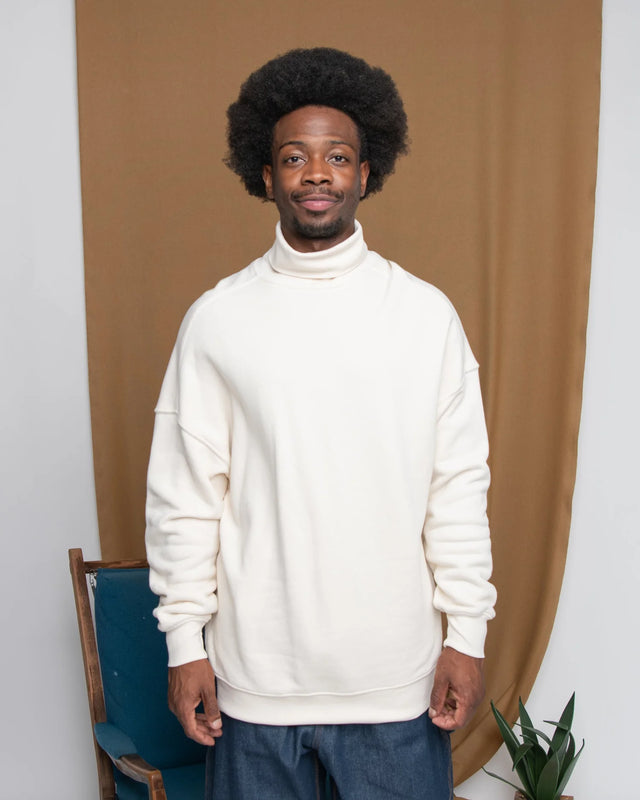 Super Russell Turtleneck Sweatshirt — MONITALY