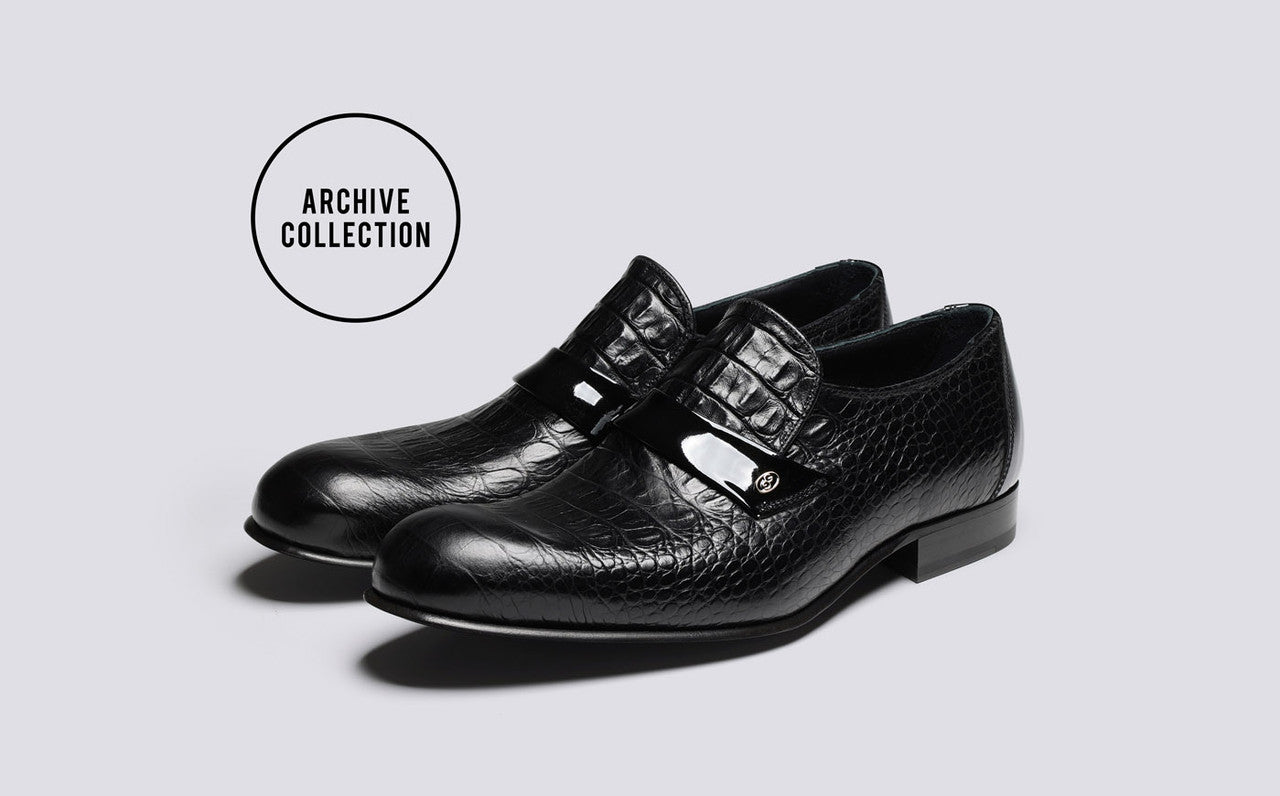 SHOE 13