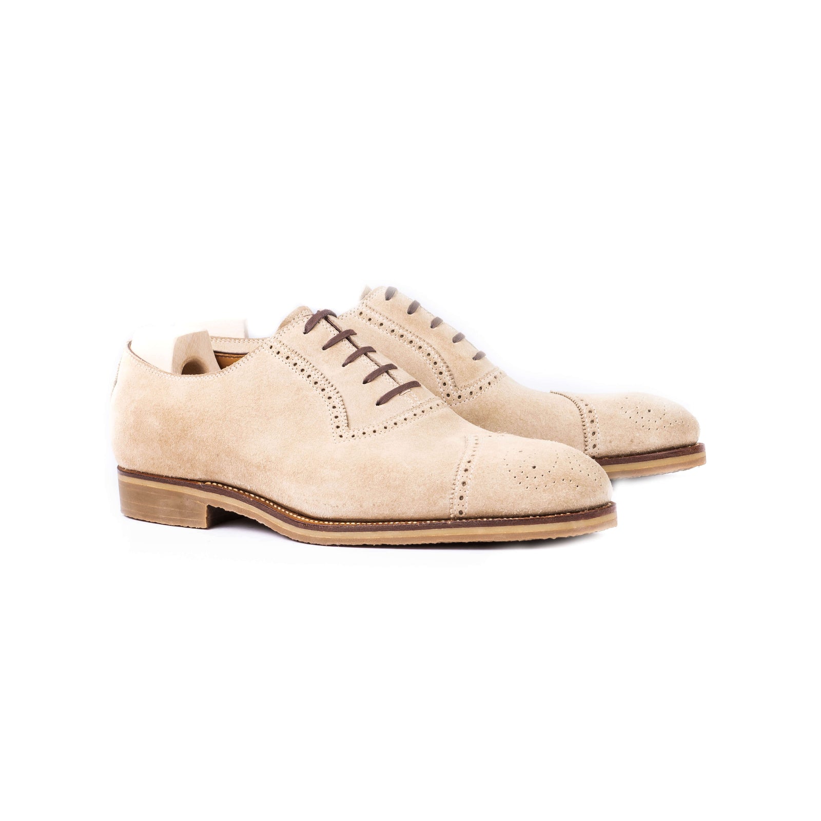 Diamond Cap Toe Oxford With Medallion In Beige Suede