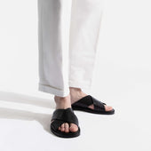 Crossed Mule Double V [Men Black soft calfskin]