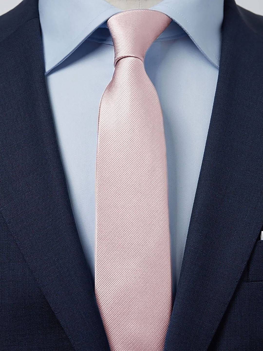 Tie Plain