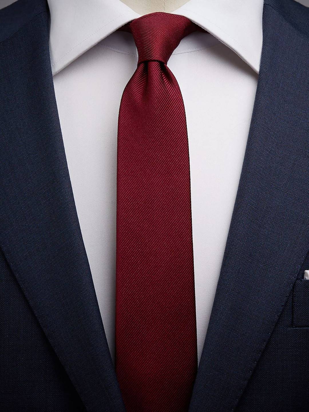 Tie Plain