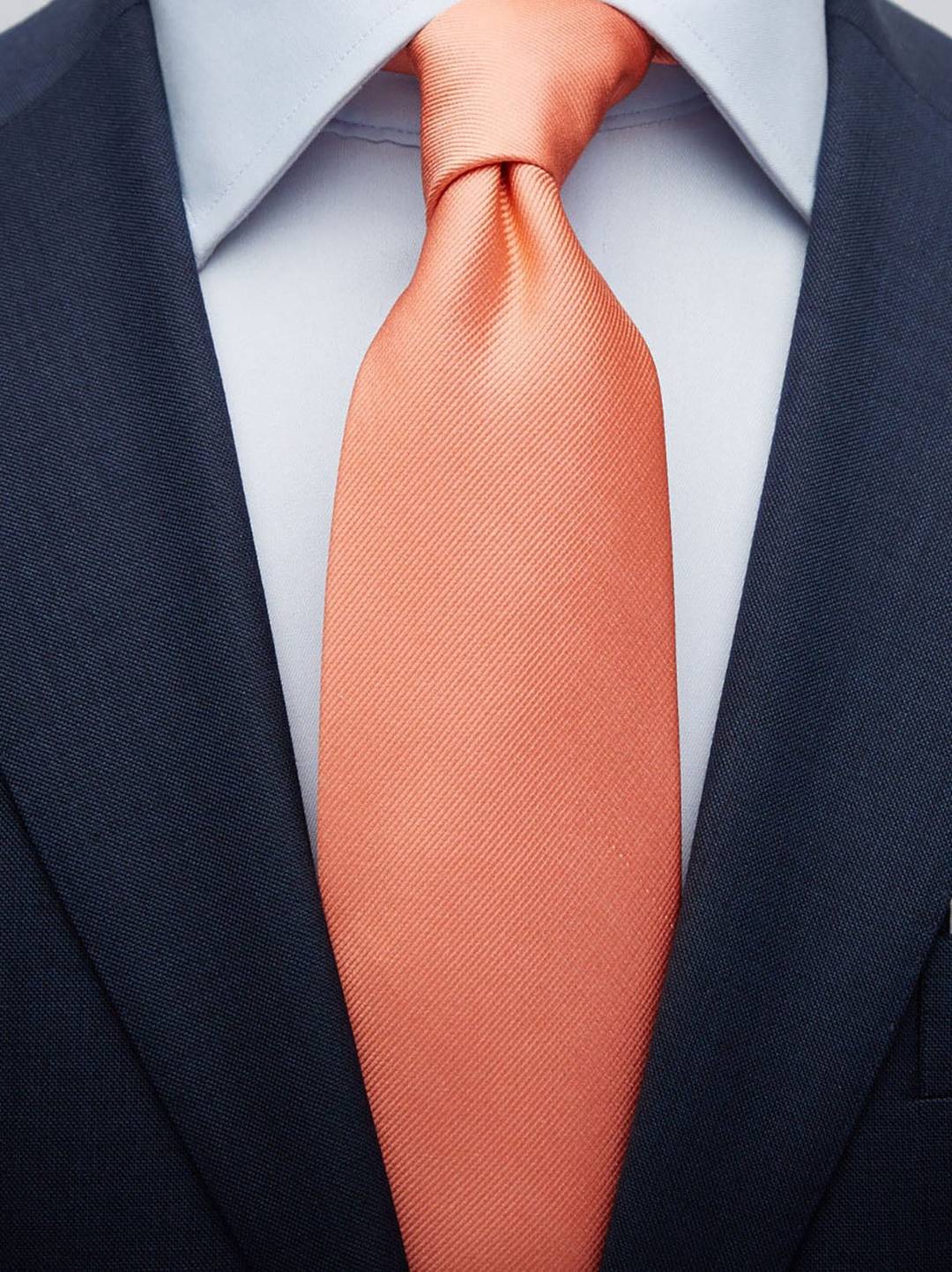 Tie Plain