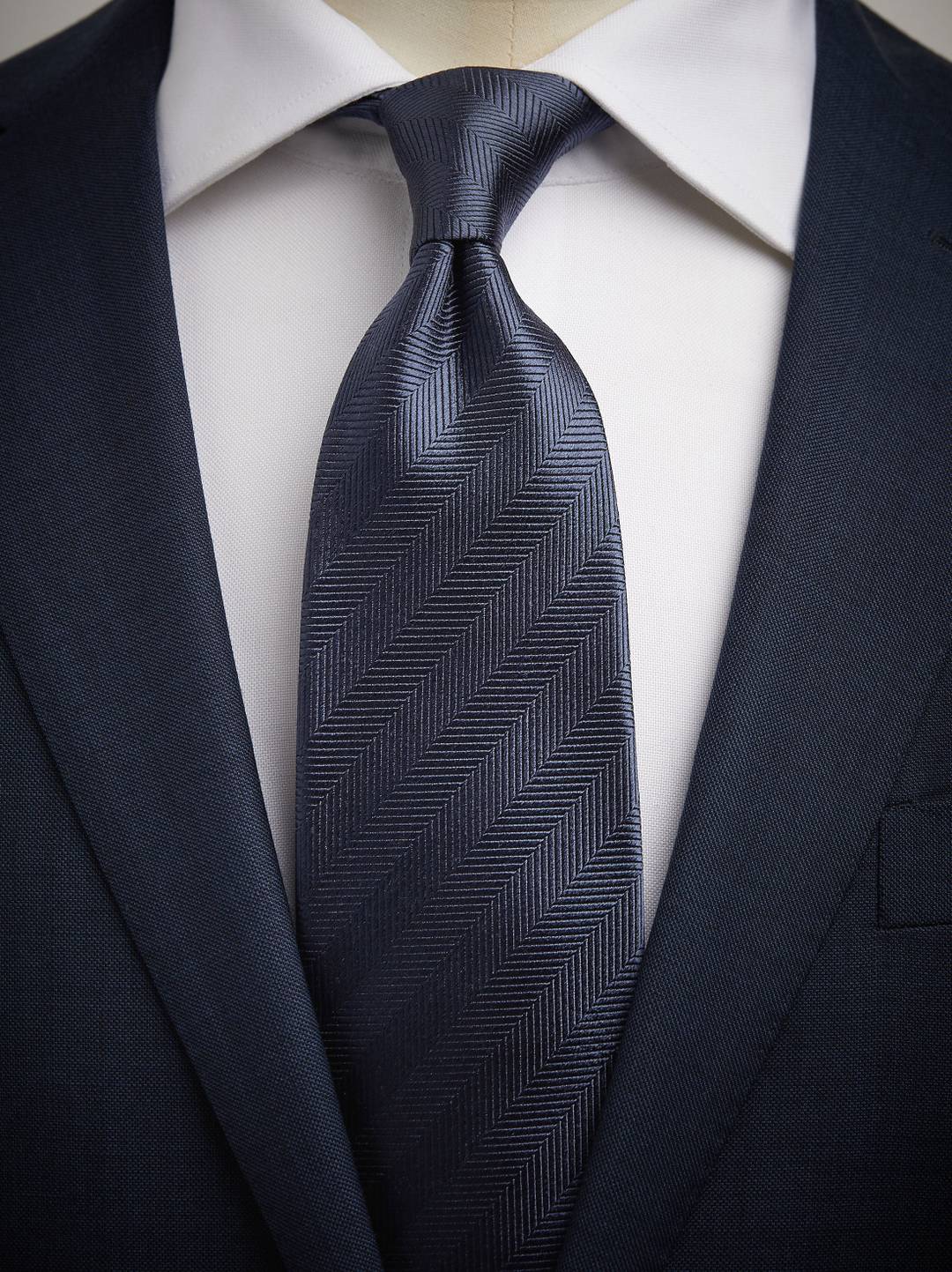 Tie Herringbone