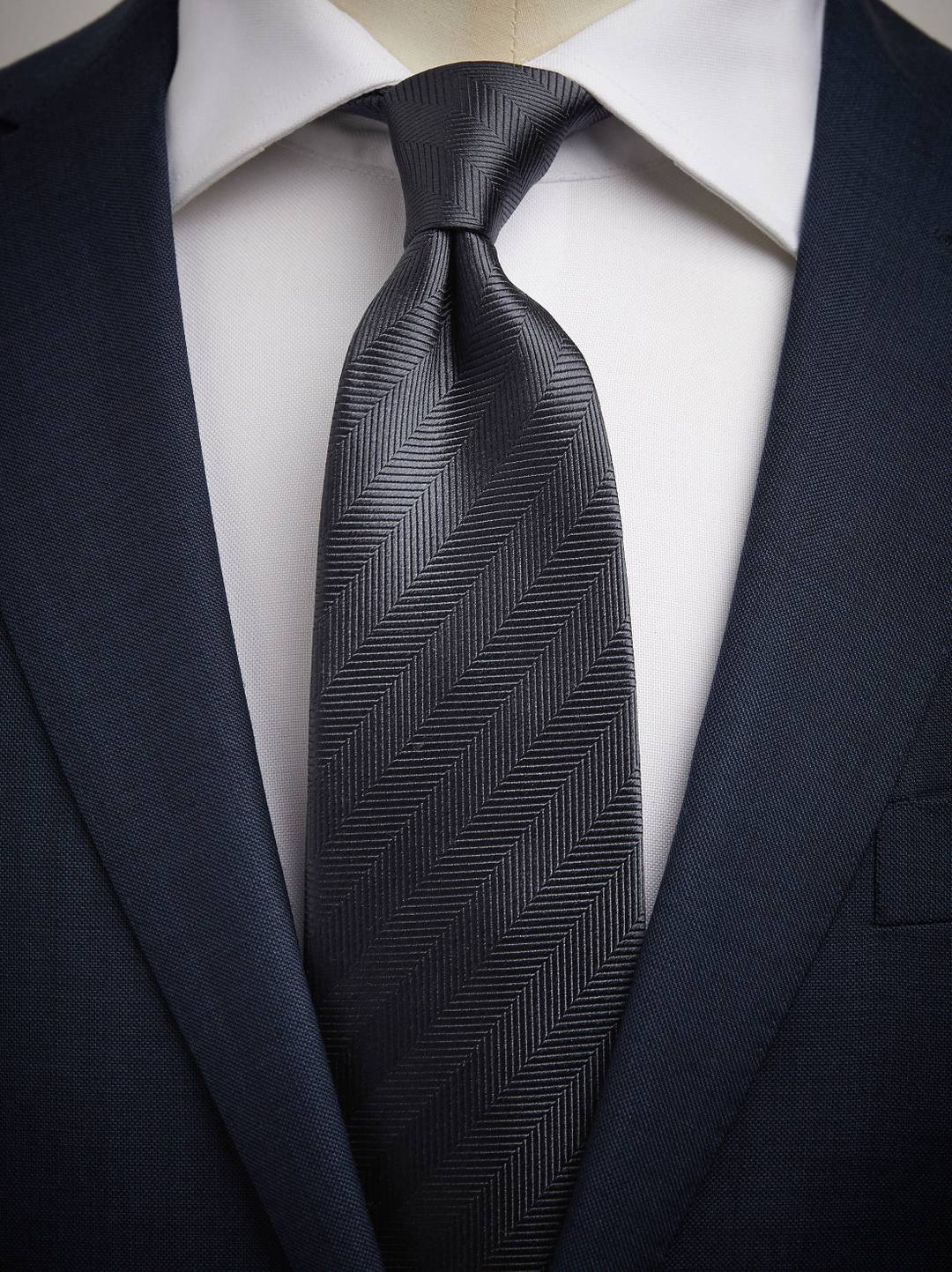 Tie Herringbone