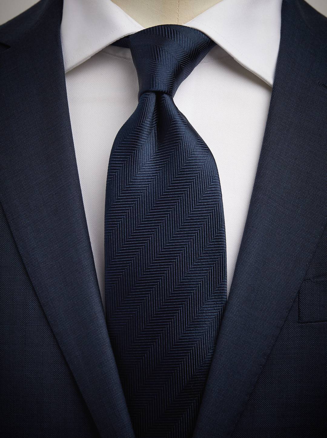 Tie Herringbone