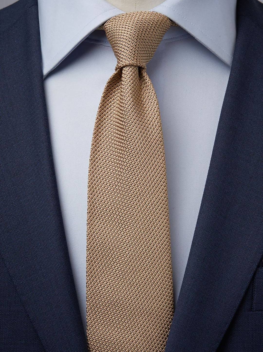 Grenadine Tie