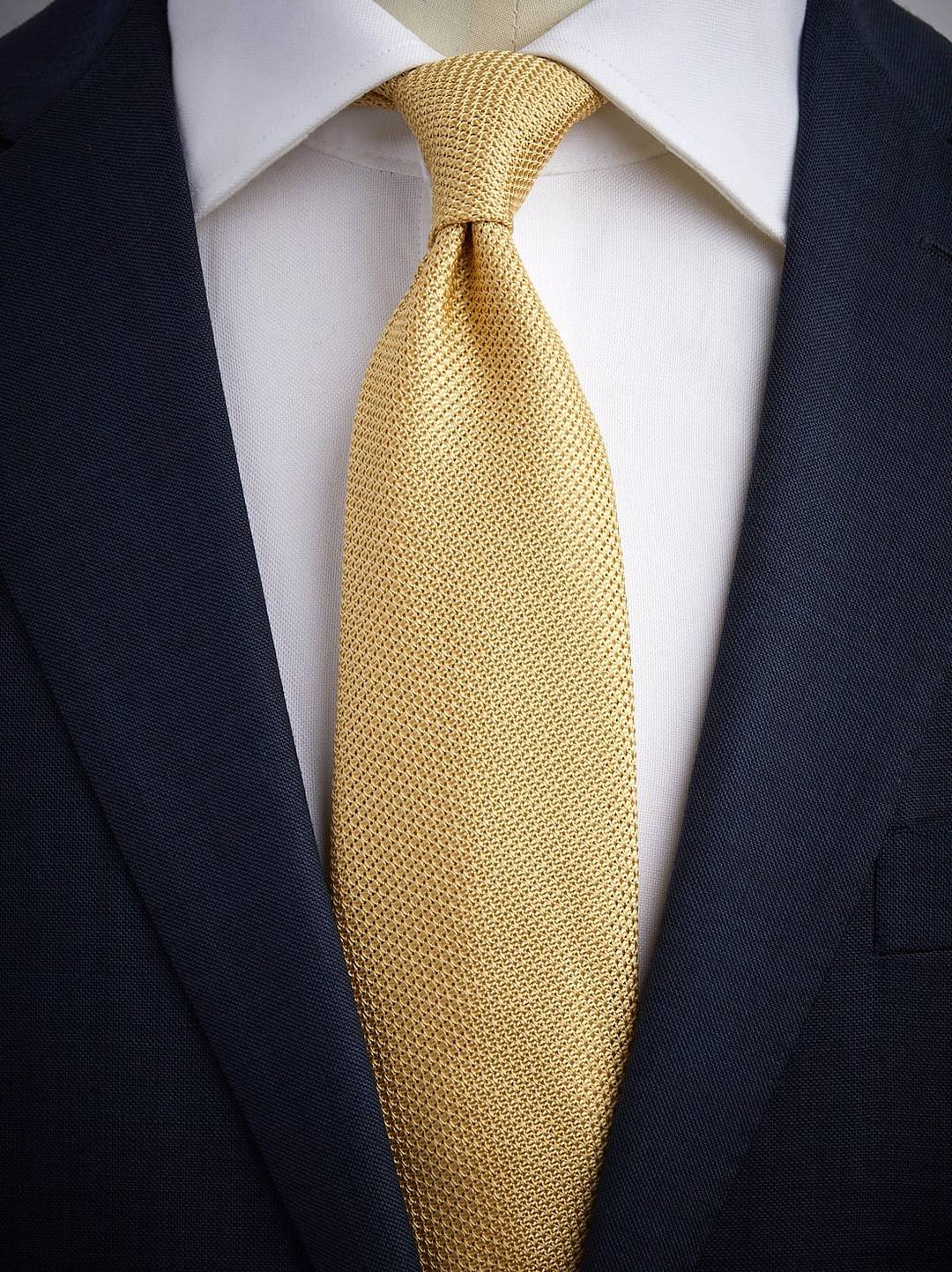 Grenadine Tie