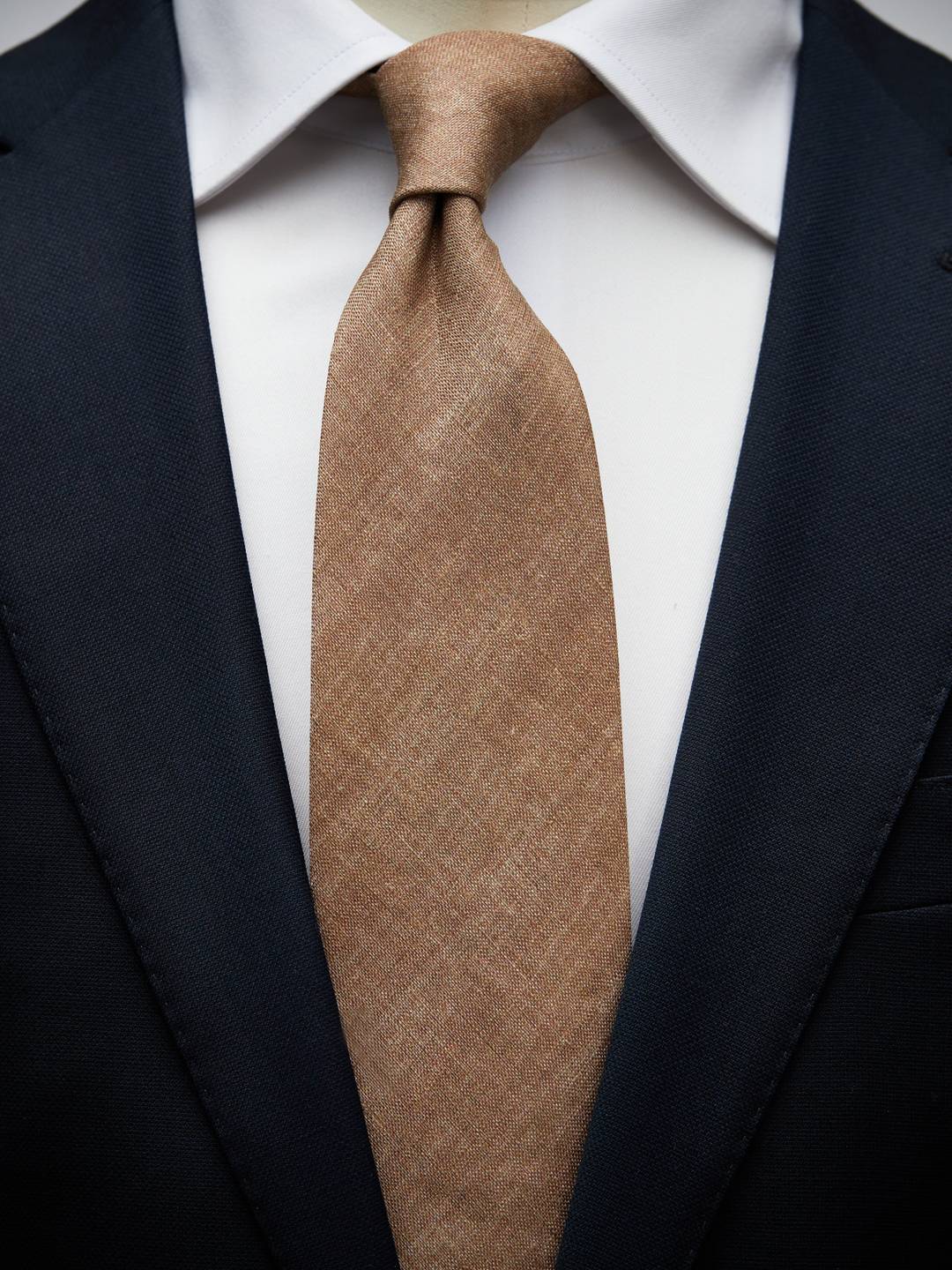 Tie Linen