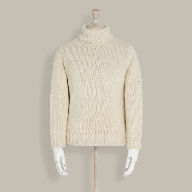 1Ply Cashmere Roll Neck Sweater in Cream