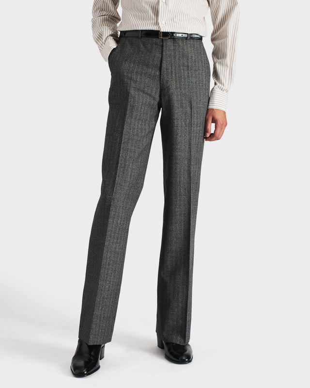 PANTALON ÉVASÉ EN SERGÉ DE LAINE ET MOHAIR 2-PLY - CHEVRONS NOIR ET GRIS
