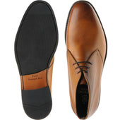 Herring Gosforth II (Rubber) mens hybrid-soled Chukka boots in tan grain
