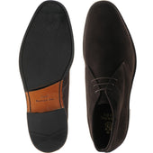 Herring Gosforth II (Rubber) mens hybrid-soled Chukka boots in cigar suede