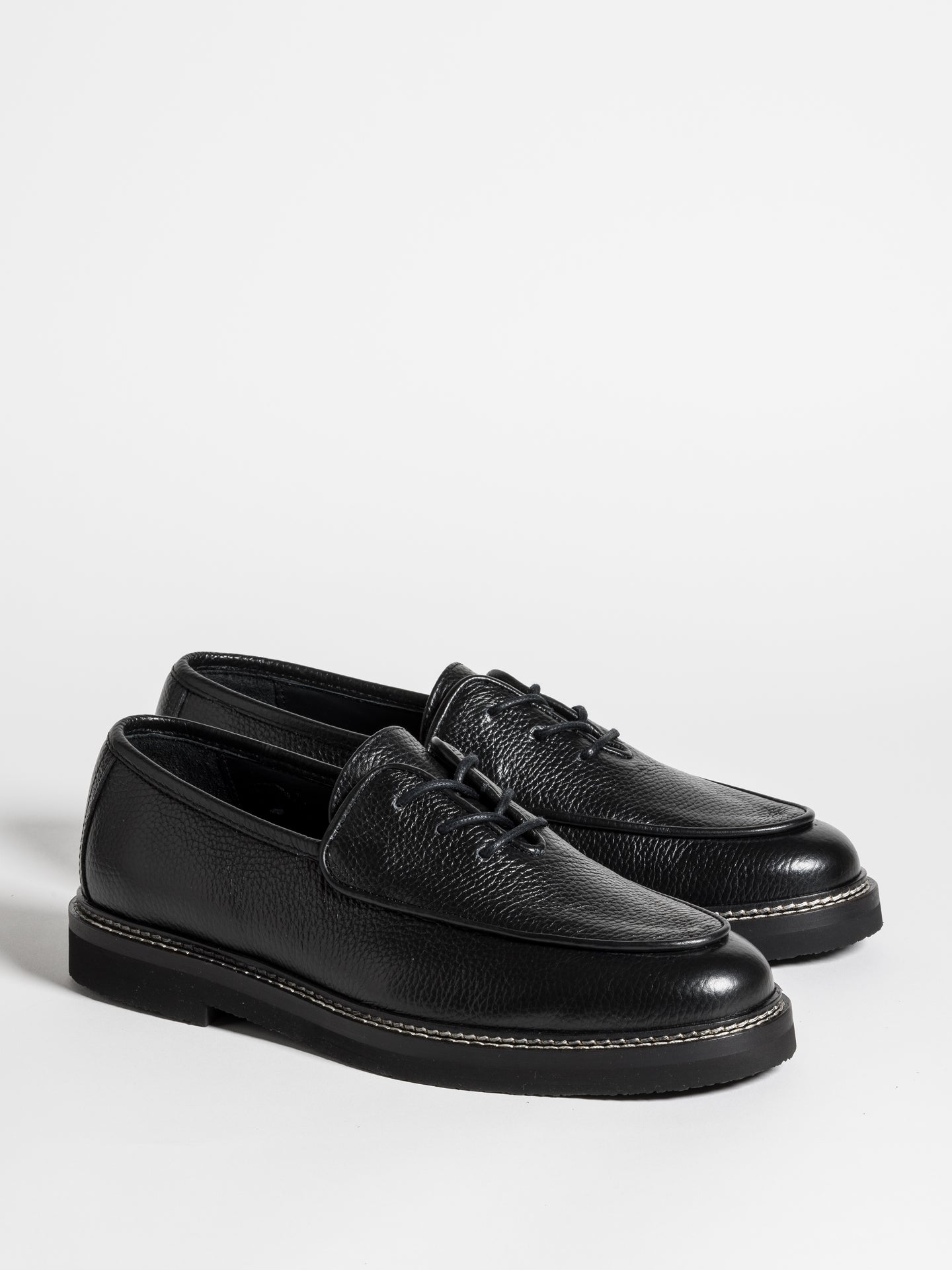 OLIVIER BLACK GRAINED