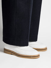 OLIVIER WHITE GRAINED