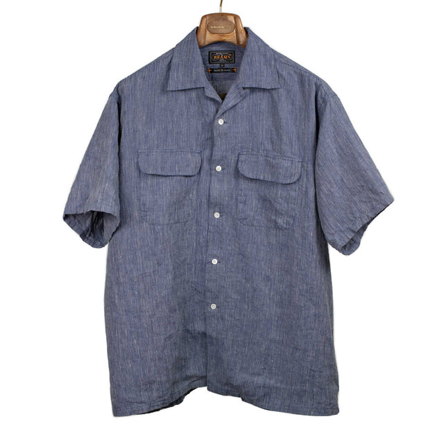 Open collar short sleeve shirt in indigo colored stripe flax