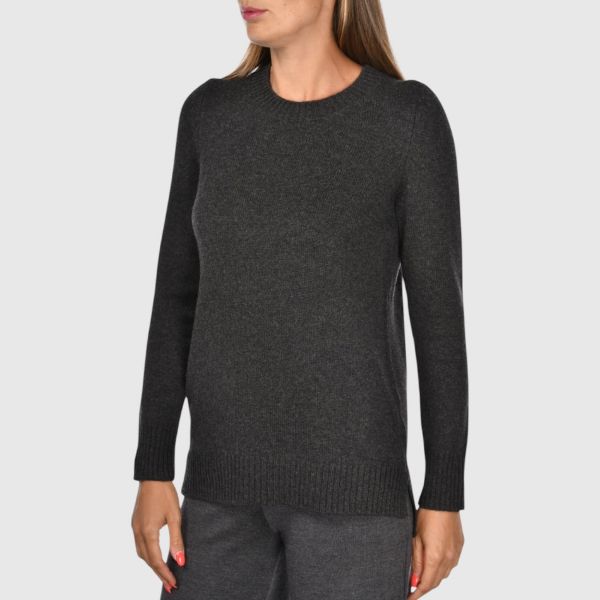 Side slits crew neck