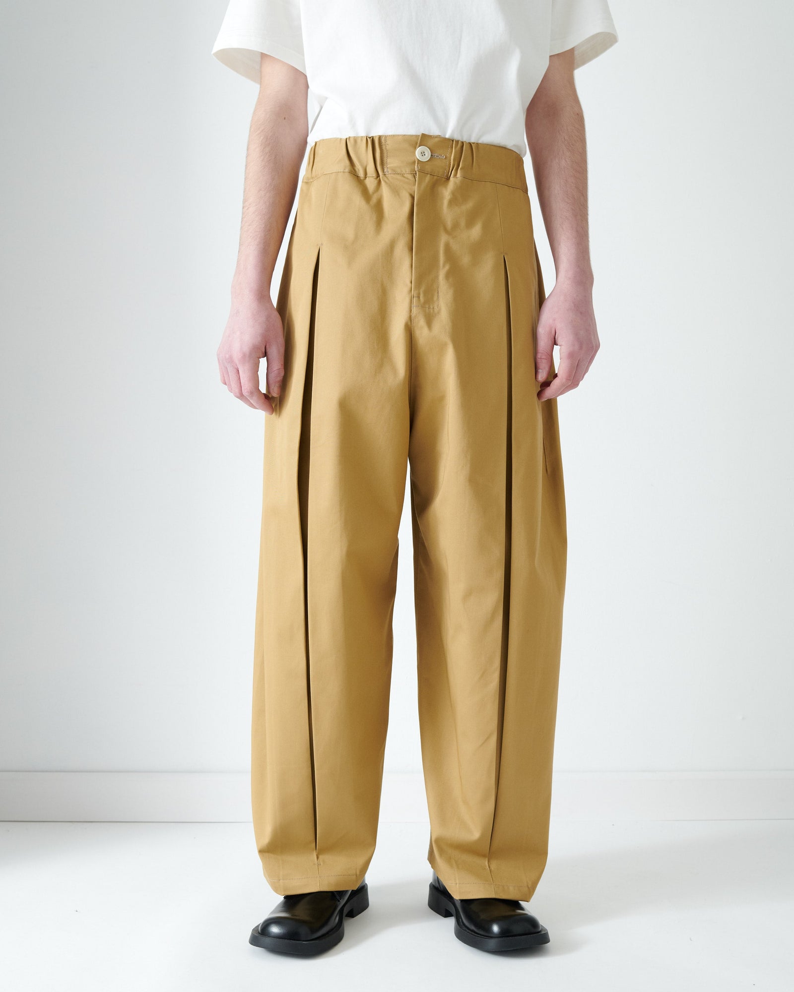 Aw26 Box Pleat Trouser