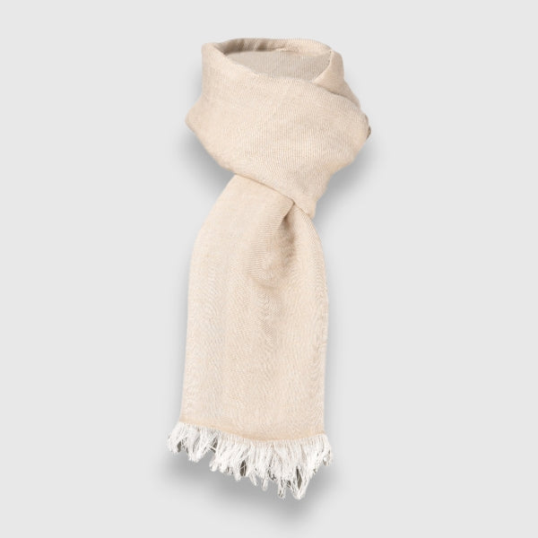 Lightweight Scarf With Fringed