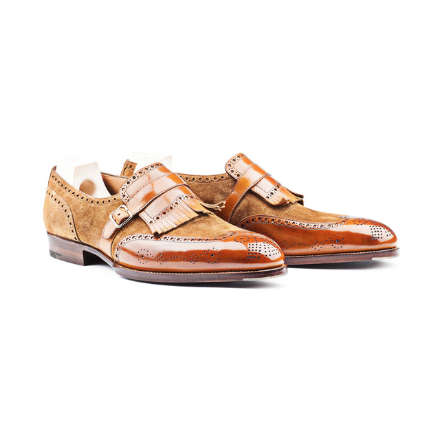 Dress loafer with fringy strap and buckle, metal tips included