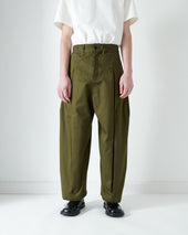 AW26 Box Pleat Trouser (Unisex) - Khaki Green