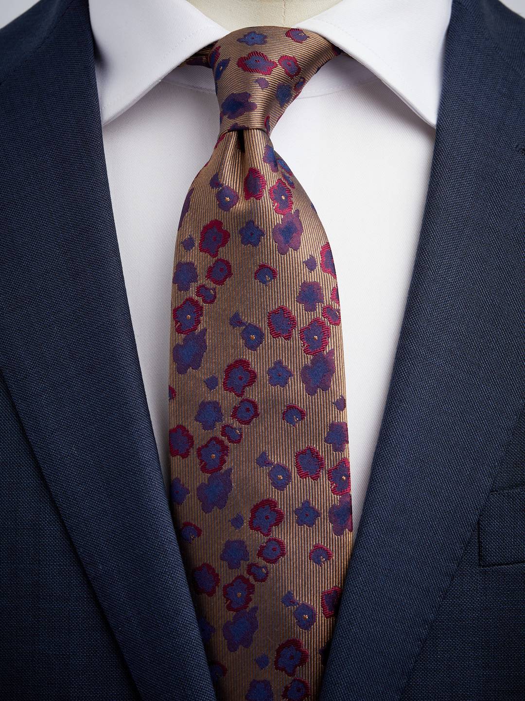 Tie Floral