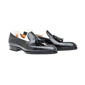 Puristic, plain Loafer with tassels
