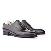 Straight toe cap Oxford with elegant double seam