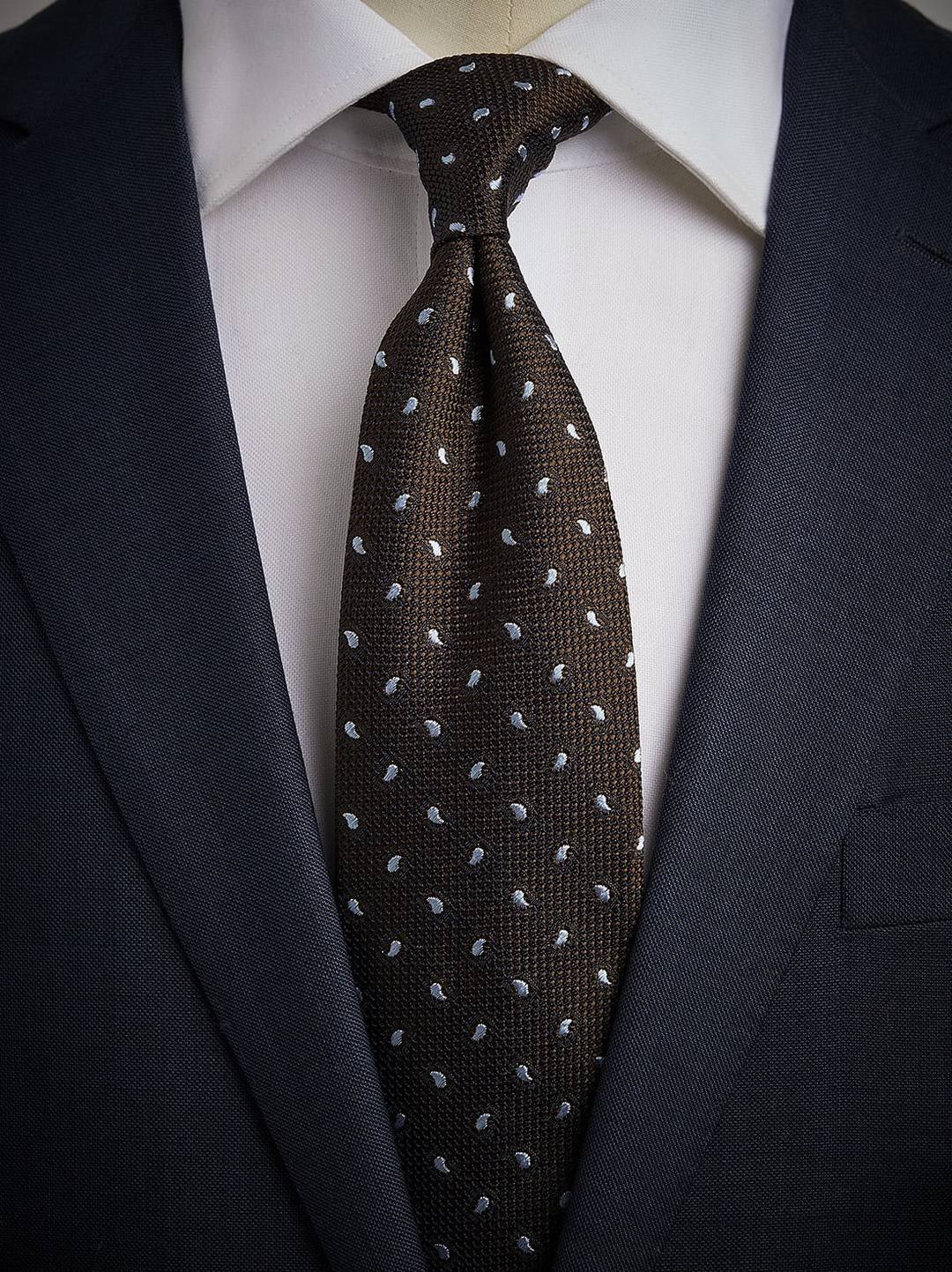 Grenadine Tie