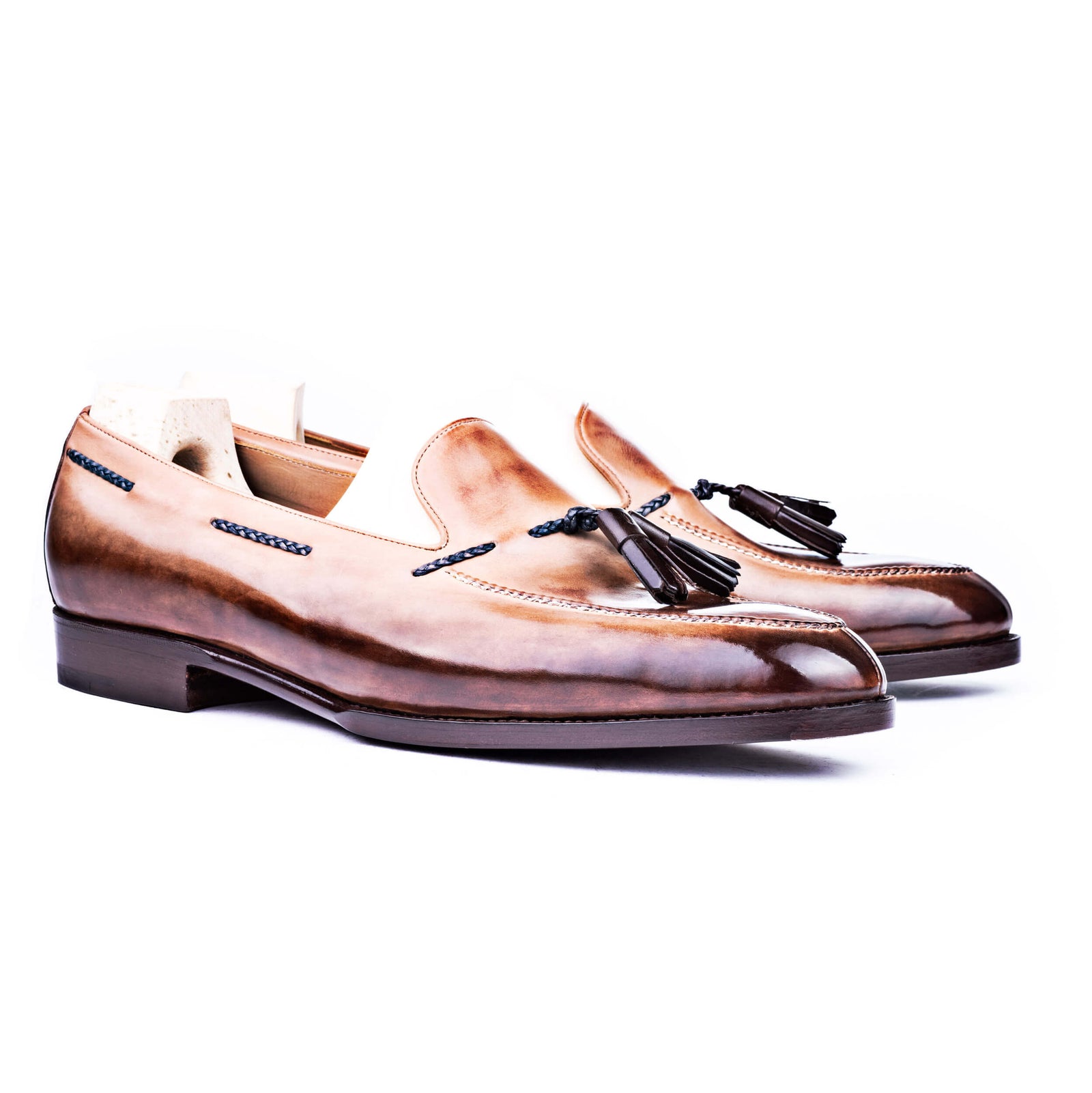 Loafer With Hand Stitched Apron Tassels And Braided Band Patinized