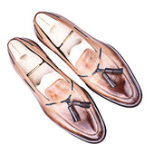 Loafer With Hand Stitched Apron Tassels And Braided Band Patinized