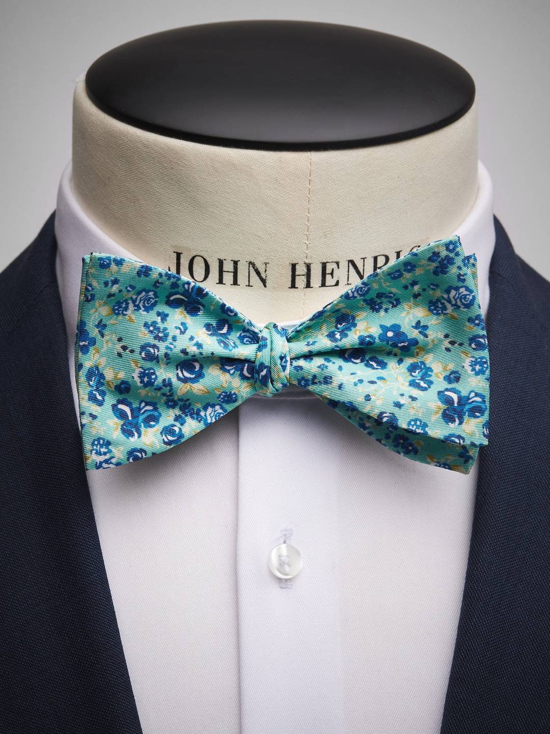 Bow Tie Floral