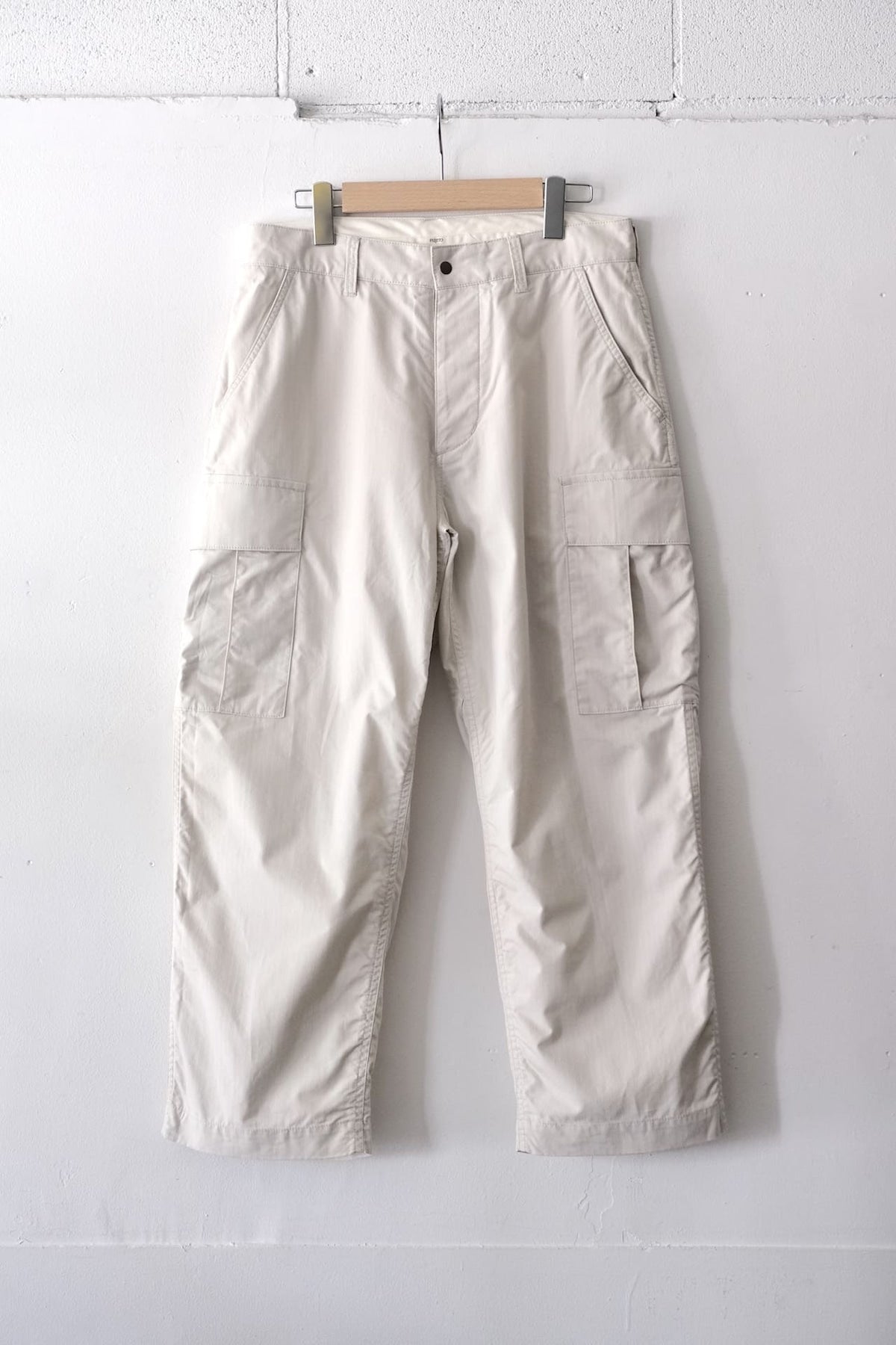 Fujito Cargo Pants Beige Black Olive Green Directors Web Shop Powered By Base