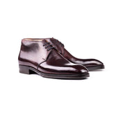 Chukka Boots with straight topline in Midnight burgundy Crust calf