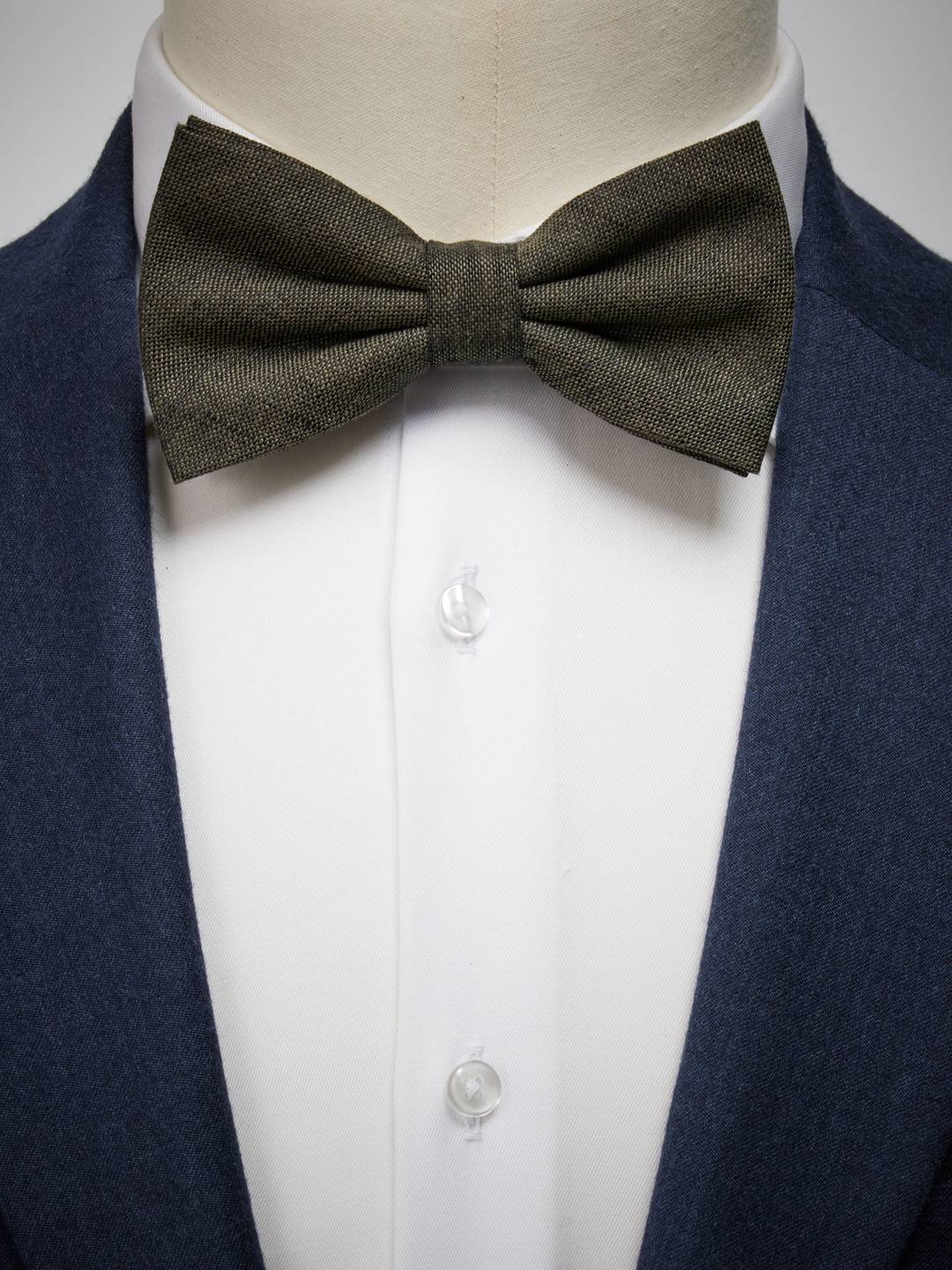 Dark Bow Tie Linen Pre Tied