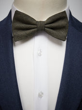 Tie Linen