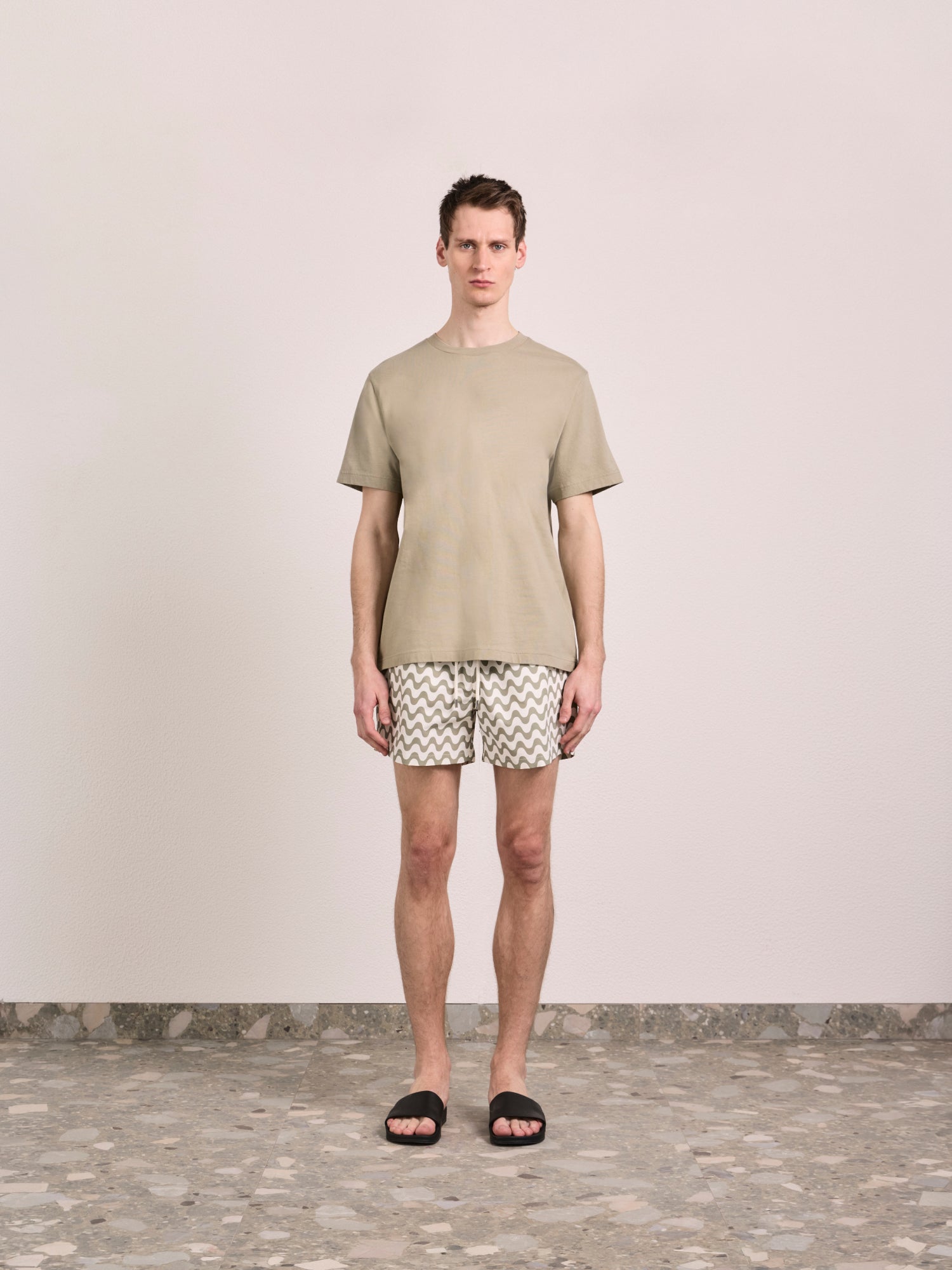 DINIS EMBROIDERED T-SHIRT