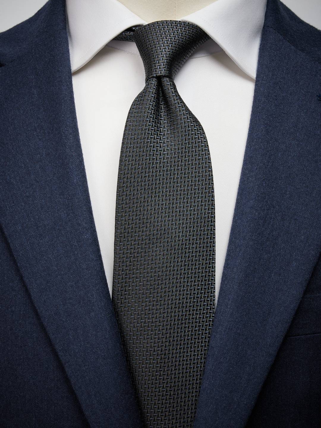 Tie Structure