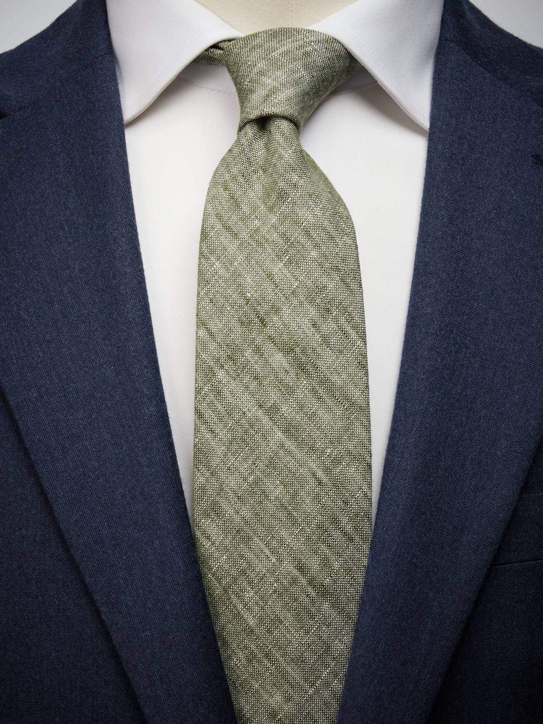 Tie Linen