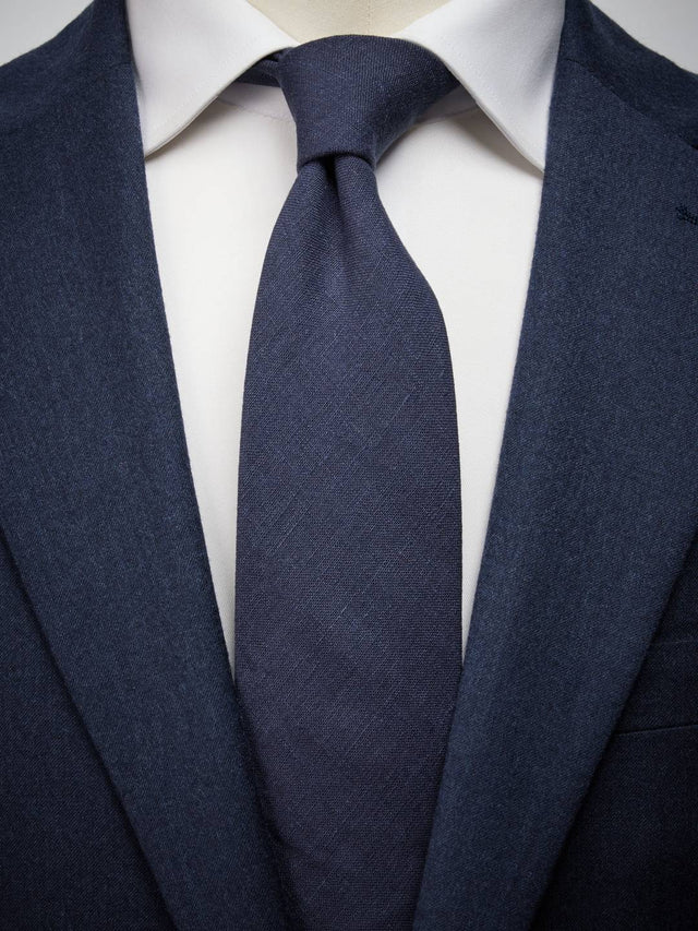 Dark Blue Tie Linen